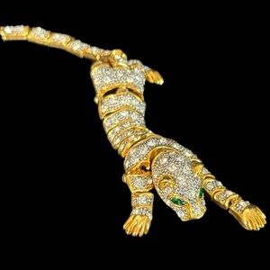 Vintage 80s Rhinestone Panther Brooch